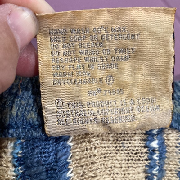 Women’s Vintage Classic Coogi Short Sleeve Sweater - Picture 7 of 7